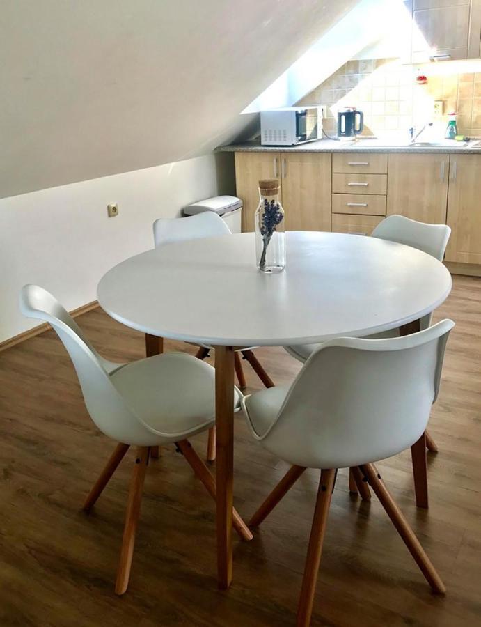 Apartman U Hriste Krkonose Apartment *